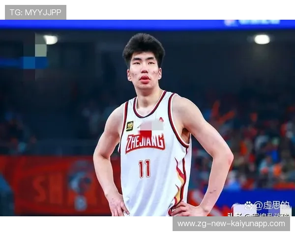 余嘉豪播客节目更新：和刘家成成总聊了聊郭艾伦的三方大交易，余嘉豪回国